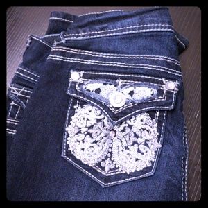 Wallflower Barely boot Jeans